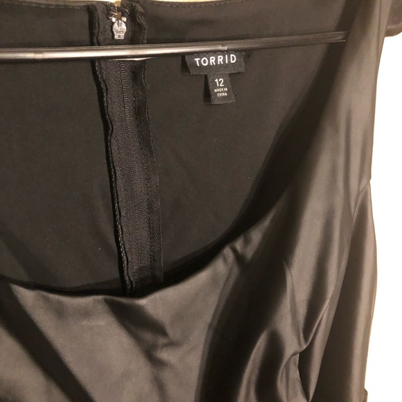 Faux leather dress - Picture 3 of 4